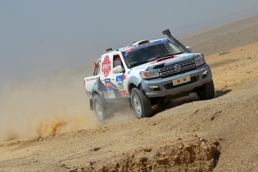 Dongfeng Rich Silk Way Rally '2016